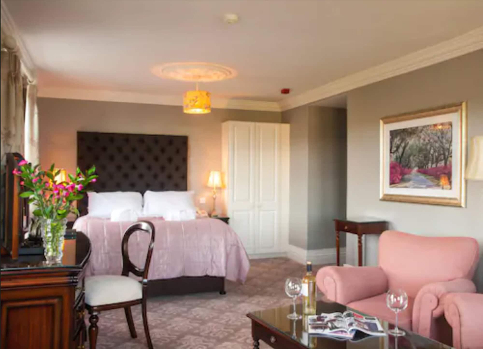Falls Hotel & Spa Енистимон Екстериор снимка