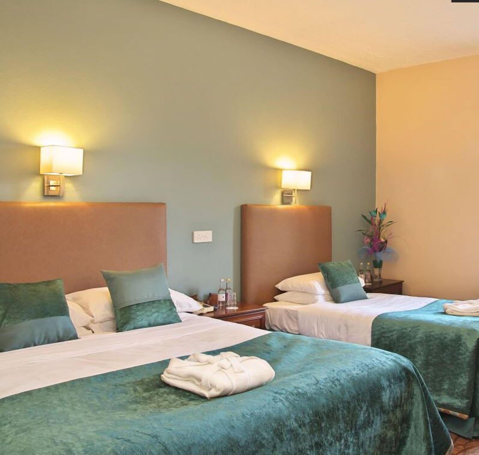 Falls Hotel & Spa Енистимон Екстериор снимка