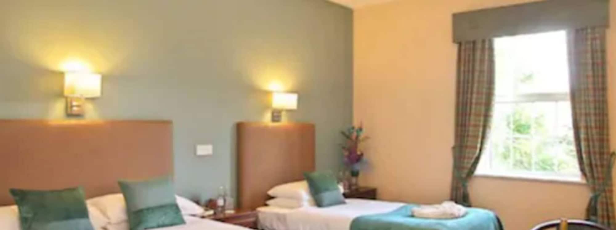 Falls Hotel & Spa Енистимон Екстериор снимка
