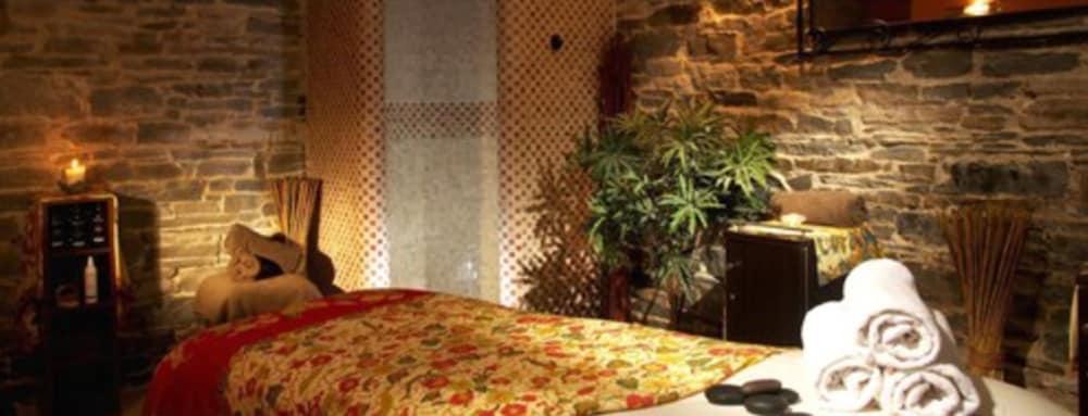 Falls Hotel & Spa Енистимон Екстериор снимка