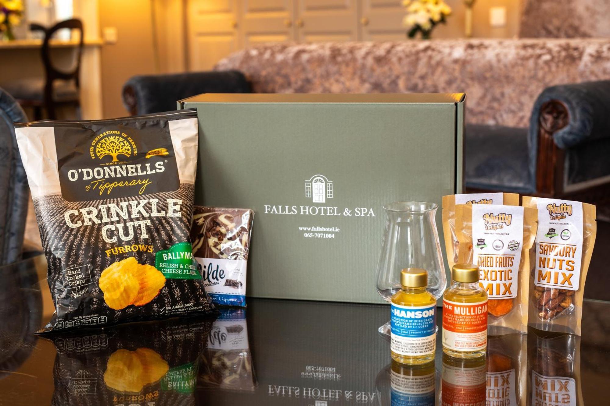Falls Hotel & Spa Енистимон Екстериор снимка