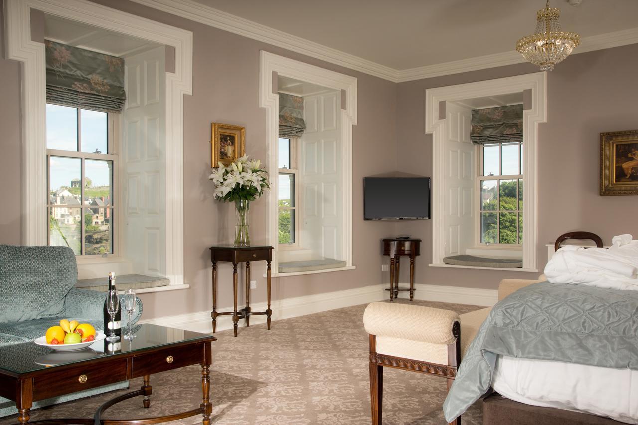 Falls Hotel & Spa Енистимон Екстериор снимка