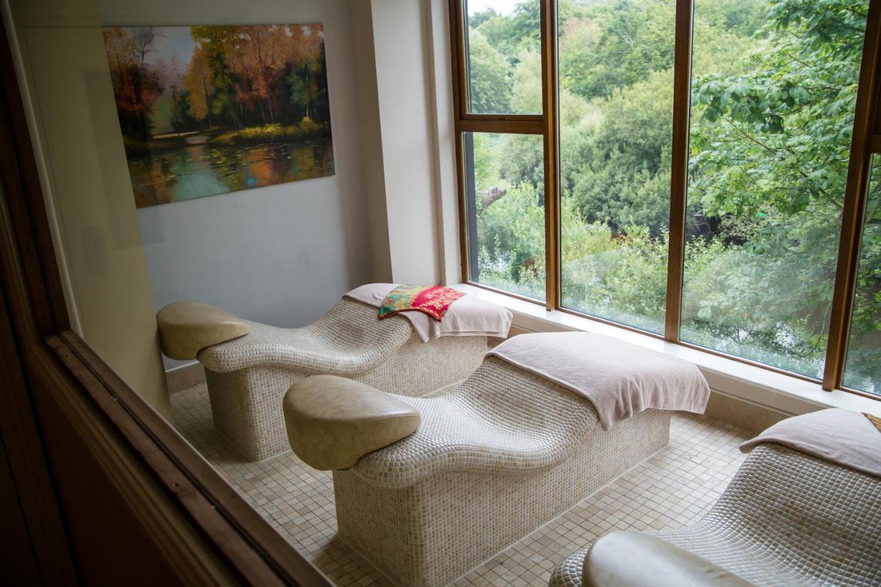 Falls Hotel & Spa Енистимон Екстериор снимка